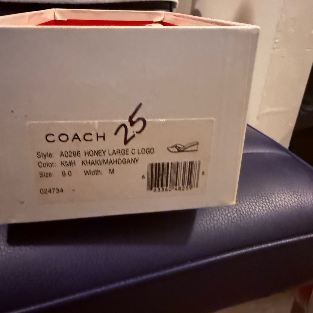 🛍️ Coach Signature Fabric Hobo Bag & Matching Wedge Sandals Set 🛍️ - Picture 6 of 9